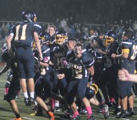 Panthers let loose after defeating Lakeland for first time since 2001. | The Examiner News