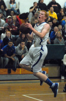 Hynes | The Examiner News Mahopac’s Brendan Hynes drops two of his career-best 37 in 72-70 OT win over White Plains in the 6th annual Putnam Challenge at Brewster Saturday. Photo by Ray Gallagher