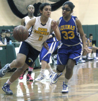 GCA-2 | The Examiner News Stefany Montealegre drives to the hoop. Billy Becerra Photo