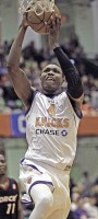 2-3Knicks2-Cleanthony Early | The Examiner News Cleanthony Early takes the ball to the basket in last Saturday's game.