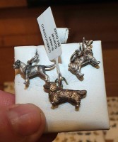 BOW-5 | The Examiner News Meche Pet Charms are featured at D’Errico’s Annual Precious Pets Event where donations are made to Pets Alive and SPCA of Westchester.