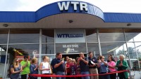 Westchester Tool Rental owner Ken Puff speaks at ribbon cutting ceremony in Peekskill. (photo by Art Cusano)