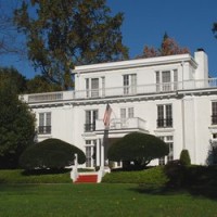 Soundview Manor was designed by the famous architect Chester Patterson.