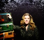 Acclaimed singer-songwriter Dar Williams is back in the area this weekend with a performance this Saturday night at the Irvington Town Hall Theater.