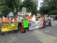 Advocates of renewable energy held an early Sunday evening vigil outside of the New Castle residence of Gov. Andrew Cuomo. They called for the construction to cease on the Spectra AIM Pipeline and for Indian Point nuclear power plant to be closed.