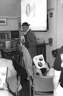 Pleasantville resident and retired Hendrick Hudson social studies teacher Dennis Corcoran, shown here leading a talk in Briarcliff last year, will be the guide for a Sept. 29 tour retracing the story of Benedict Arnold and John Andre.