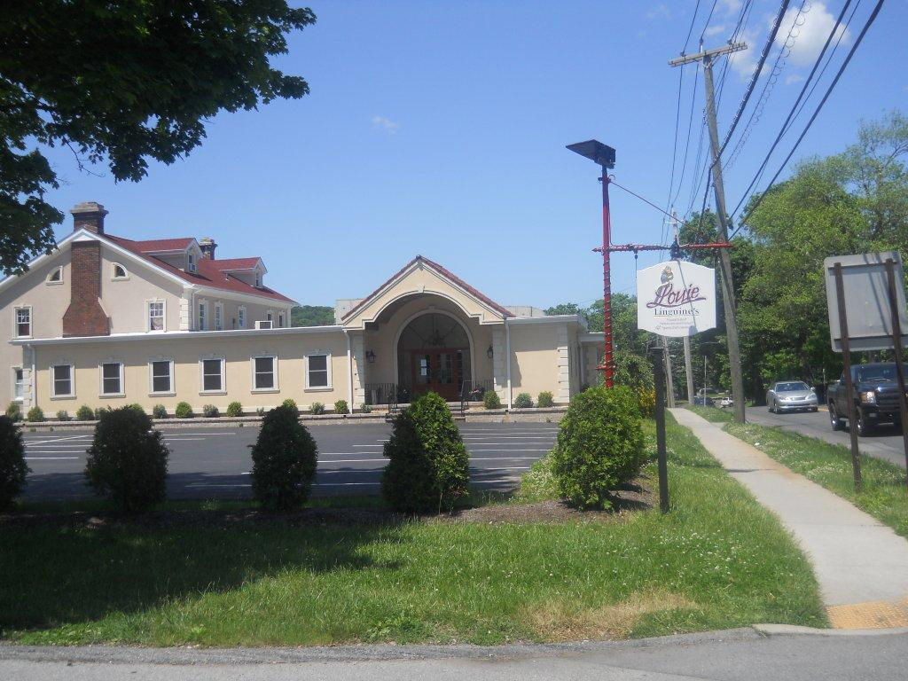 Louie Linguine Restaurant in Pleasantville