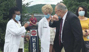 Schumer-hospital-workers | The Examiner News