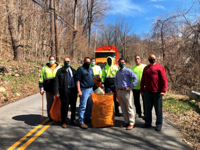 2021 NWE 0420 Yorktown Roadside litter clean-up | The Examiner News Yorktown