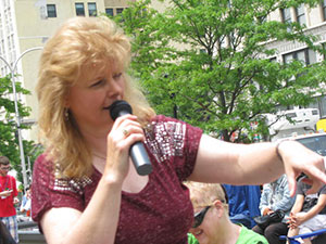 sue-larson-crowd | The Examiner News North White Plains singer-songwriter Sue Larsen is releasing her third single, “You Will Always Be There,” on Friday. She writes, records, mixes and markets her music on her own.