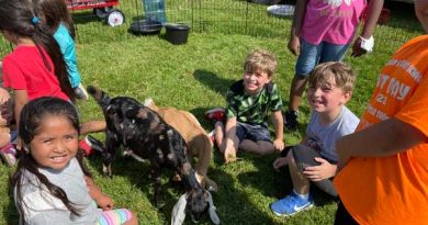 Farm Animals Visit Lakeview School