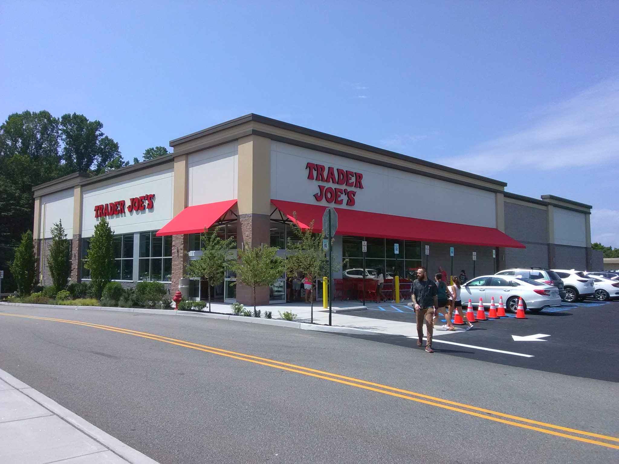 Yorktown Trader Joe’s as Popular Grocer Opens