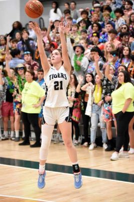 Putnam-Valley-Rhode-Island-bound-senior-Eva-DeChent | The Examiner News