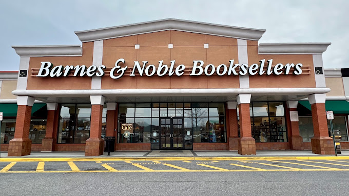 Barnes & Noble to Move into Downtown Mt. Kisco This Summer | The Examiner News
