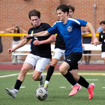 Kody-Booth-of-Mahopac-dribbles | The Examiner News