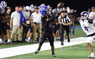 Mahopac WR Lorenzo Echandy hauls in TD pass | The Examiner News Mahopac WR Lorenzo Echandy