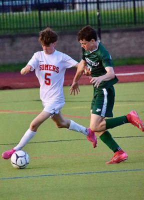Somers M Shane Carroll is hounded by Pleasantvilles Devin OSullivan | The Examiner News Somers M Shane Carroll